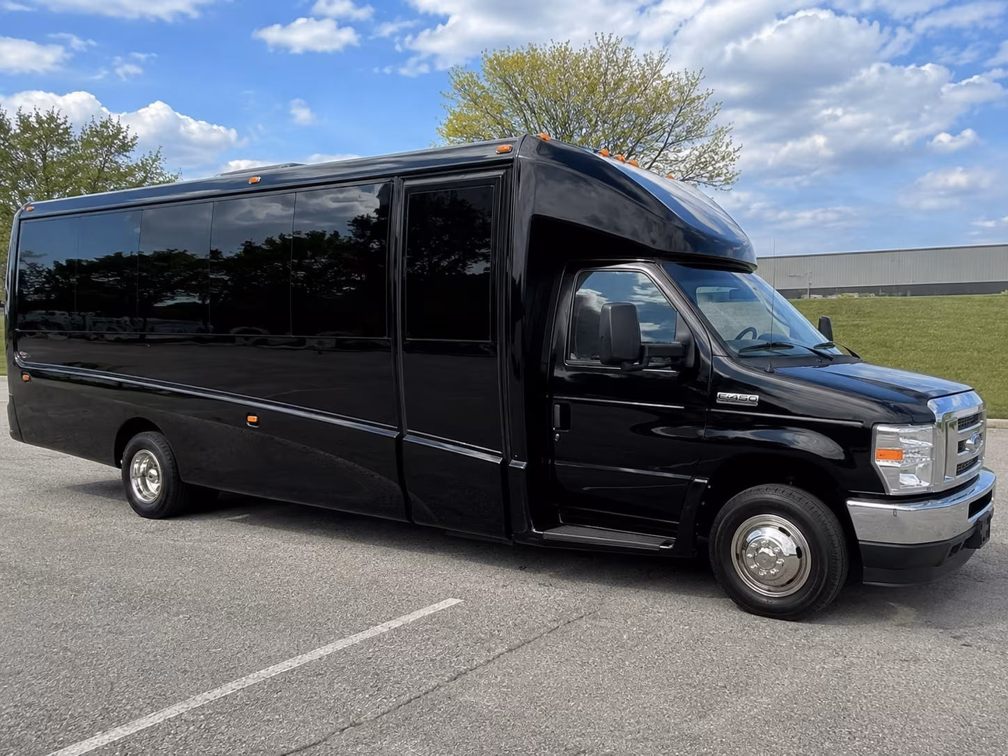 bus rentals for bands performers and touring groups in murfreesboro