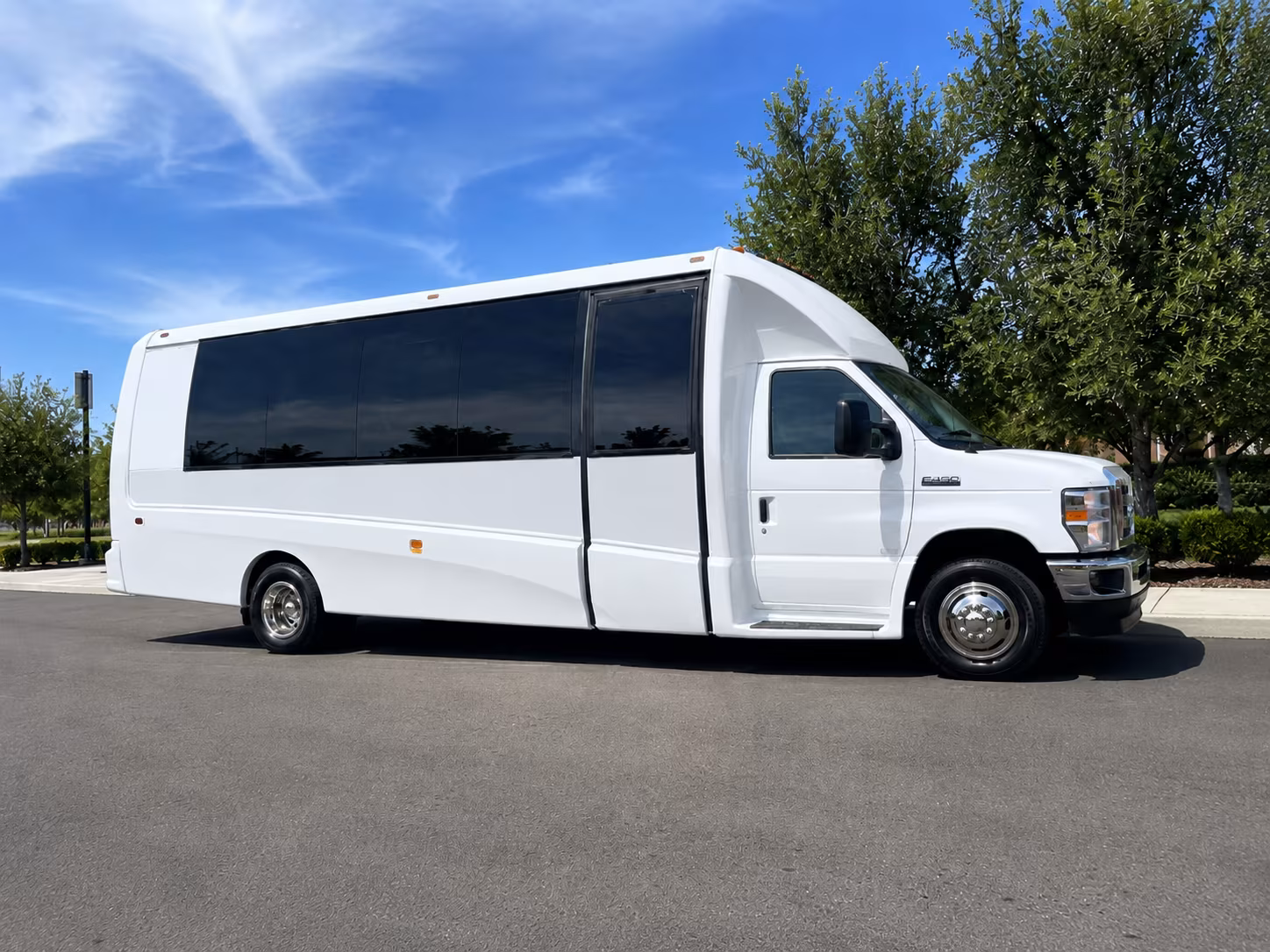 employee shuttle buses for murfreesboro companies of all sizes