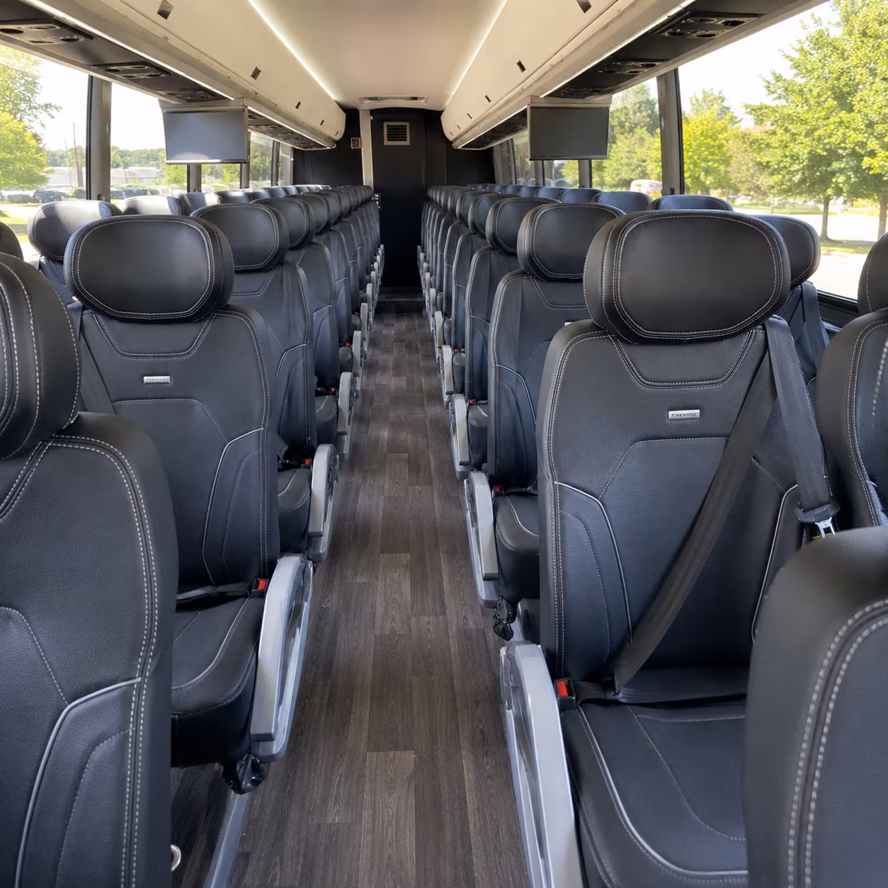 long distance charter bus rentals from murfreesboro to nashville and beyond