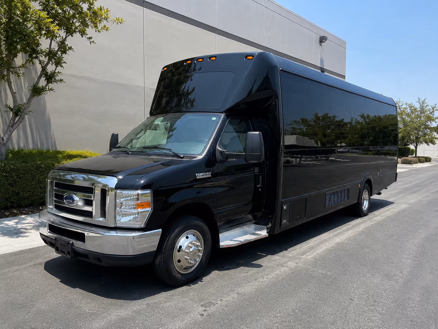 murfreesboro nashville concert venues party bus rental