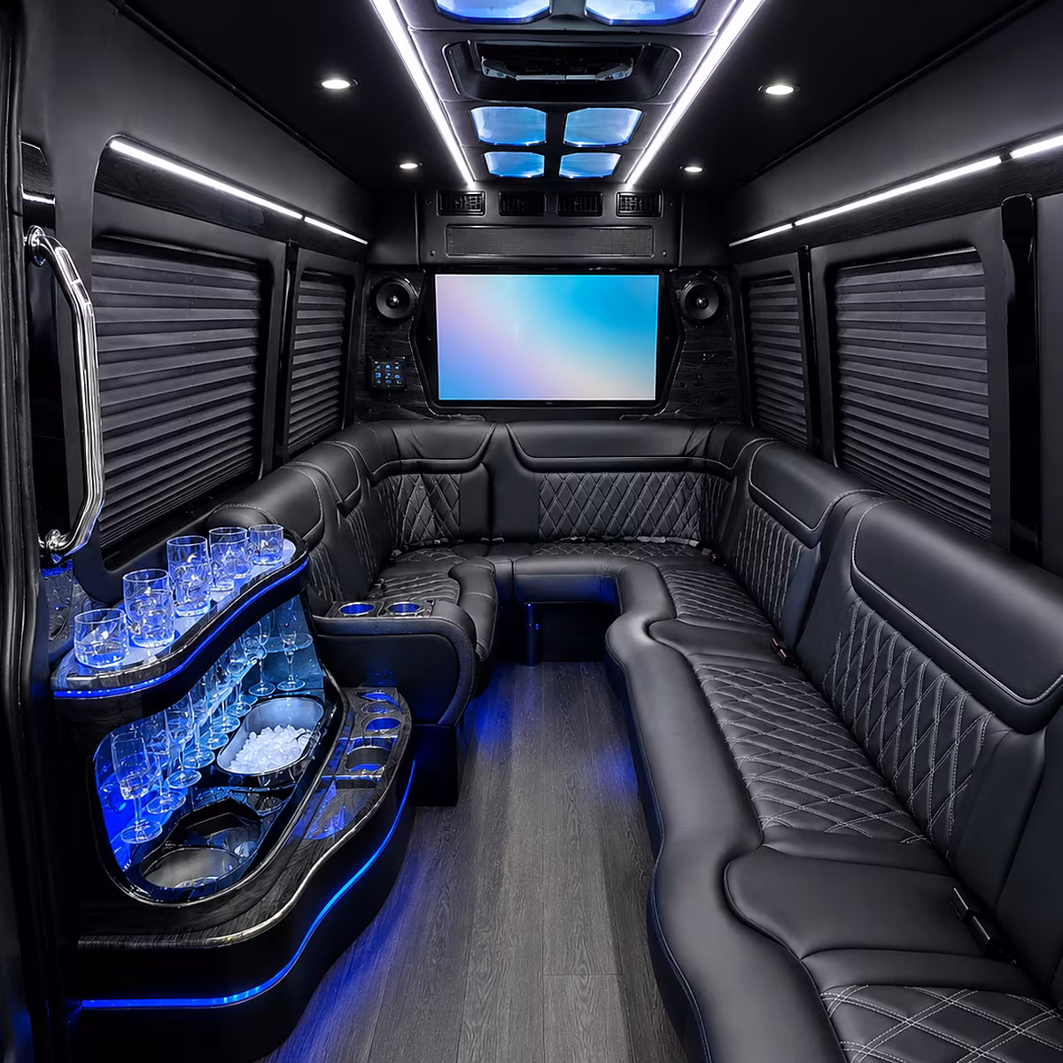 party bus rentals for murfreesboro proms at oakland siegel and riverdale high