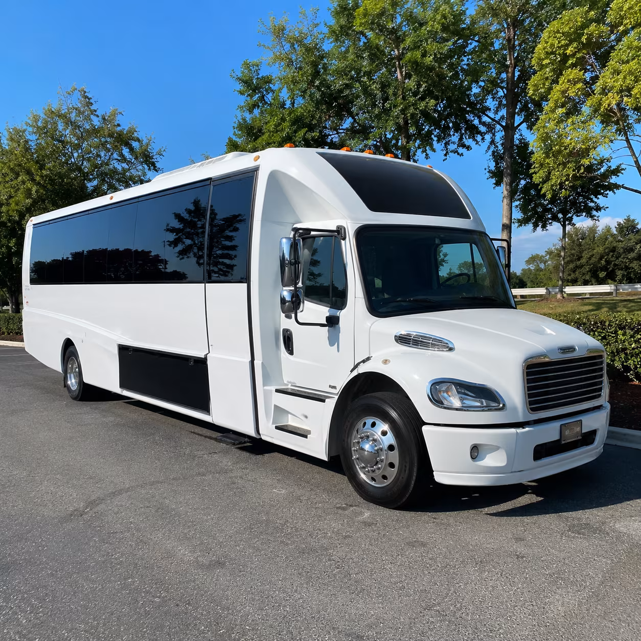 party buses to music city s broadway honky tonks before the show